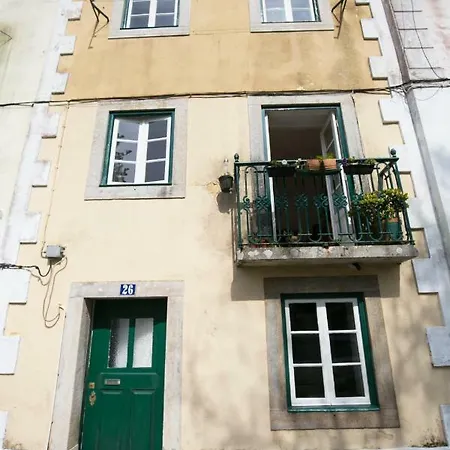 Blue House Apartment *